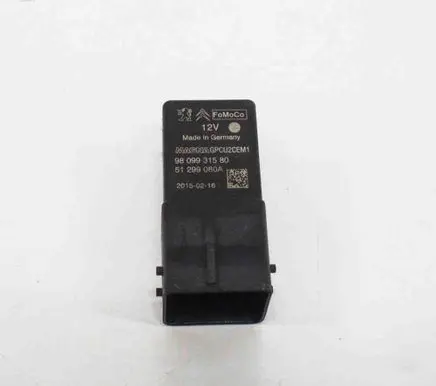 Volvo V40 Glow plug pre-heat relay