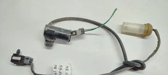 Chrysler Sebring (FJ - JX) Windscreen/windshield washer pump AX0602103730 MR109830 MB882695