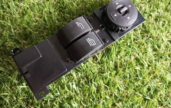 Ford Focus Electric window control switch 7M5T14529CA 03168085 8A1C