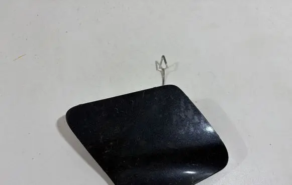 Mercedes-Benz CLS C218 X218 Front tow hook cap/cover A2188850626