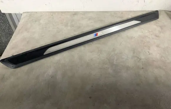 BMW 2 F22 F23 Front door trim (molding) 8058891 7345103 7345104