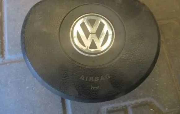 Volkswagen Eos Steering wheel airbag 8VW1T0880201A