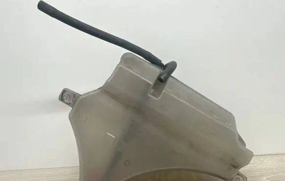 Mazda CX-5 Coolant expansion tank/reservoir SH0115350