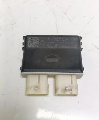 Audi e-tron Tailgate/trunk control unit/module 3G0962243D