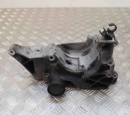 BMW 3 E90 E91 Generator/alternator bracket 7802639