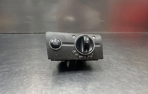 Mercedes-Benz E W211 Light switch 2115450104 04056000