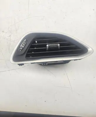 Chrysler Pacifica Dashboard side air vent grill/cover trim 3354259 3354263