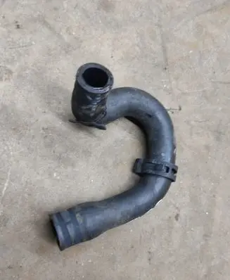 Volkswagen Jetta VI Engine coolant pipe/hose