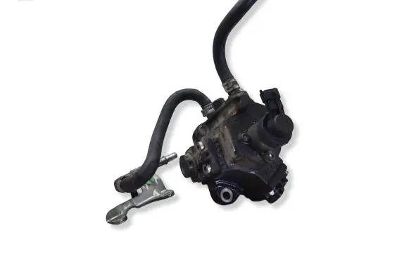 Opel Insignia A Fuel injection high pressure pump 55571005