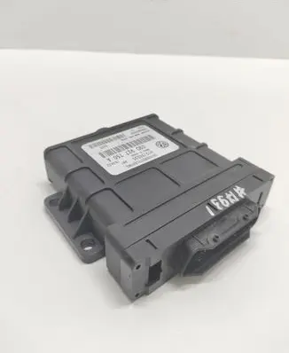 Volkswagen Touareg I Engine control unit/module 09D927750A YPBG000068