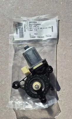 Seat Leon (5F) Front door window regulator motor 5Q0959802B