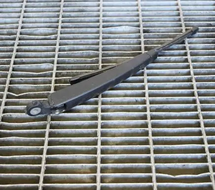 Volkswagen Scirocco Rear wiper blade arm 