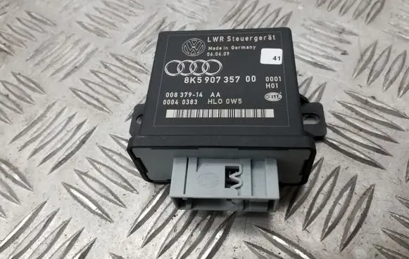 Audi A4 S4 B8 8K Light module LCM 8K5907357