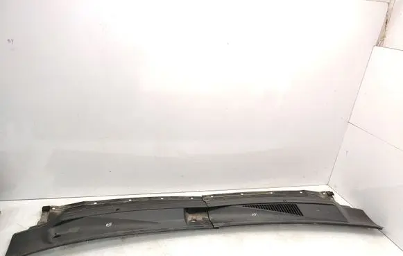 Nissan Titan Wiper trim 668107S000 668117S000