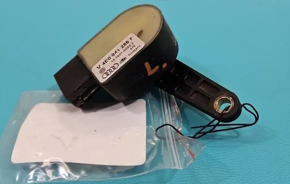 Audi A8 S8 D3 4E Headlight ballast module Xenon 4E0941285F IMPRK1511795