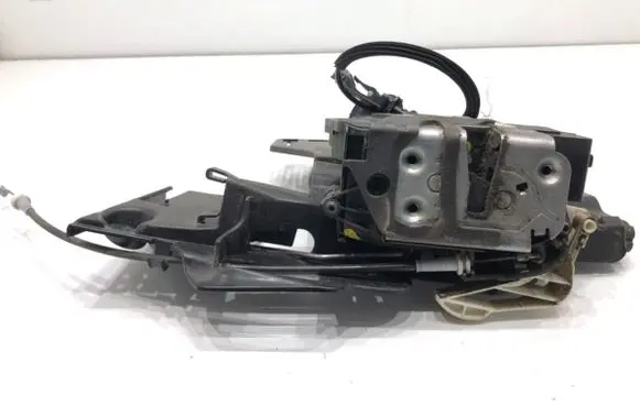 Ford Fiesta Front door lock 8A6A-A21813-AF