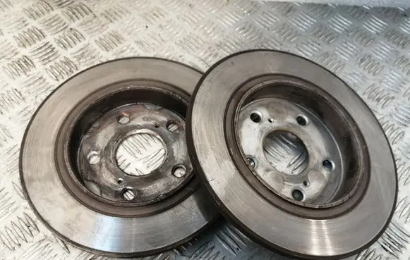 Toyota Auris 150 Rear brake disc 4243112280