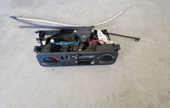 Mitsubishi L200 Climate control unit