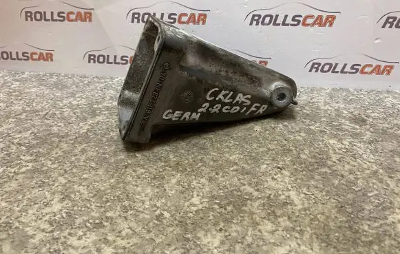 Mercedes-Benz C W203 Engine mounting bracket A6112230804