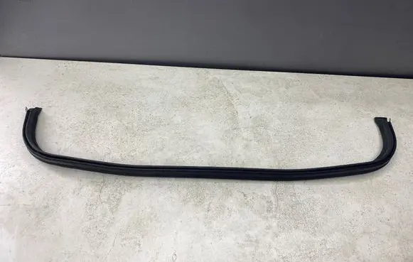 BMW 3 E46 Engine compartment rubber 8215915 3400357