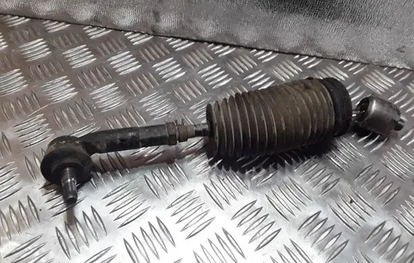 Ford Fiesta Steering tie rod 