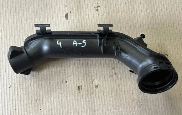 Intercooler hose/pipe
