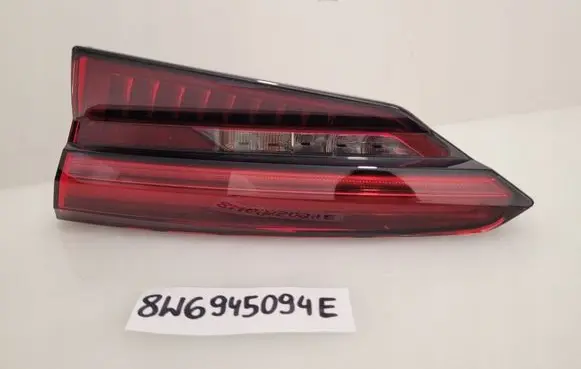 Audi A5 Tailgate rear/tail lights 8W6945094E