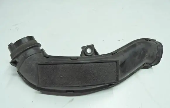 Toyota Urban Cruiser (XP110) Air intake hose/pipe 17751-47050