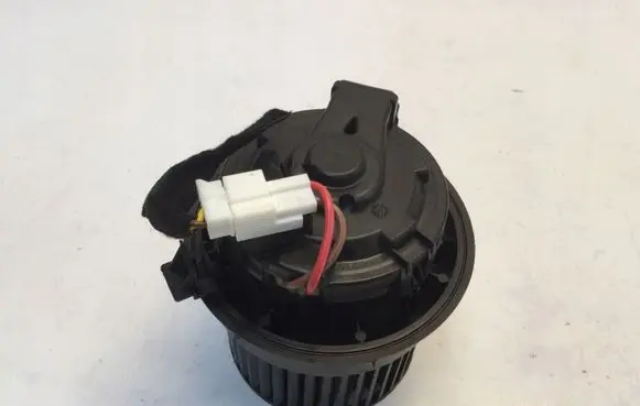 Nissan Juke II F16 Heater fan/blower T73641C