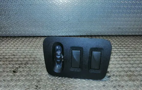 Renault Trafic II (X83) Headlight level height control switch 8200379685