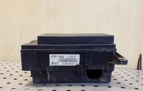 KIA Sorento Fuse box set 911613E010