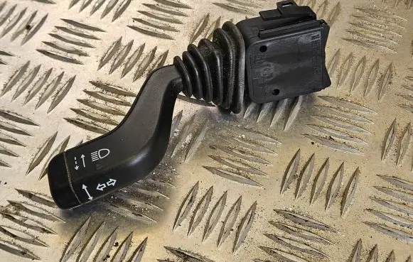 Opel Zafira A Indicator stalk 90560990
