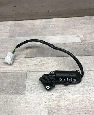 Mercedes-Benz E W212 Curtain motor 9918010434