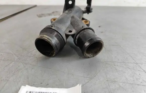 Jaguar XE Engine coolant pipe/hose JDE36984