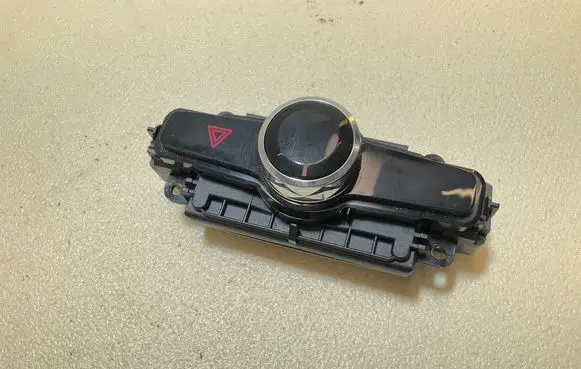 Polestar 2 Head unit multimedia control P32350223 D210731