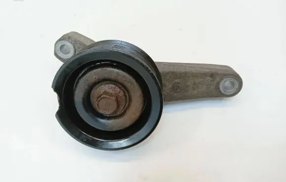 Honda CR-V Alternator belt tensioner pulley 