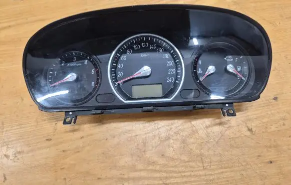Hyundai Sonata Speedometer (instrument cluster) 940033K320 04020028 089152