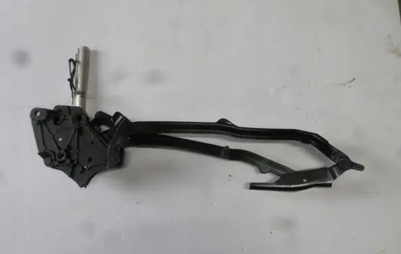 Mitsubishi Colt CZ3 Convertible roof hinge 