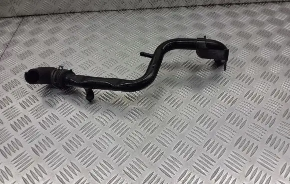 Volkswagen PASSAT B5 Engine coolant pipe/hose