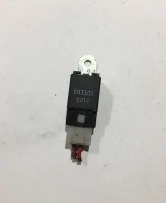 Mitsubishi Pajero Other relay E8T101 5210