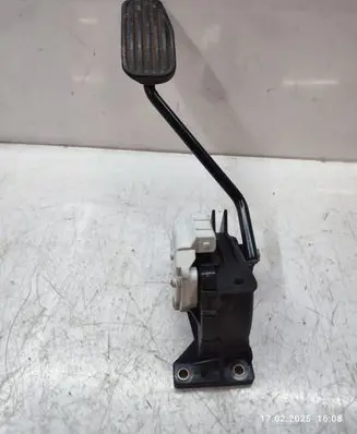 Volvo XC90 Accelerator throttle pedal 30683521