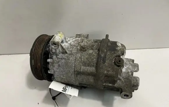 BMW 1 E81 E87 Air conditioning (A/C) compressor (pump) 6915380