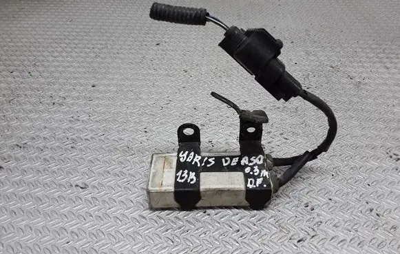 Toyota Yaris Verso Coolant fan relay 