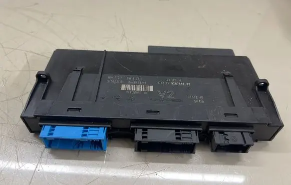 BMW 5 F10 F11 Comfort/convenience module 517622E01 1446476149 SW9293