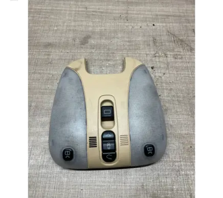 Mercedes-Benz S W220 Front seat light A215820 149237 1011A25