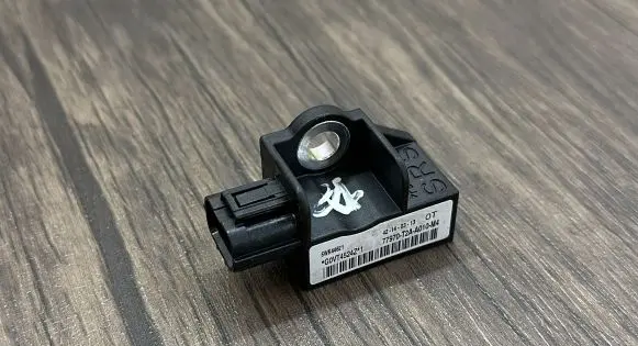 Honda CR-V Airbag deployment crash/impact sensor 77970T2AA010M4