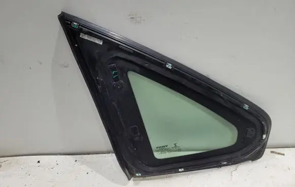 Volvo S90, V90 Rear side window 31689019