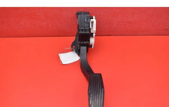 Opel Ampera Accelerator throttle pedal 95374184