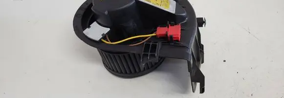 Volkswagen Golf III Heater fan/blower 1H1820021 833658D