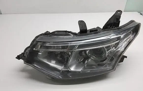 Mitsubishi Outlander Headlight/headlamp ECM9L4B45X1